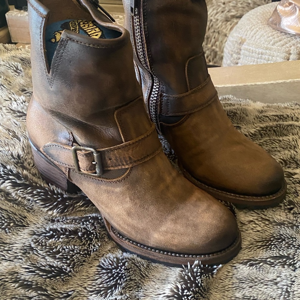 Freebird Carlitos *New* size 8